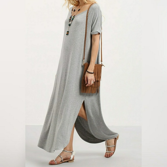 ⬇️VIVA | Hem Split Maxi Dress - Picture 3 of 4